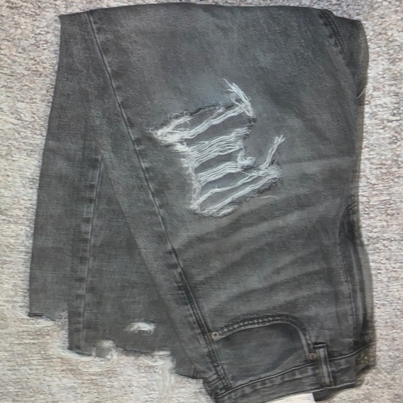 American Eagle Mom jeans - Picture 2 of 4